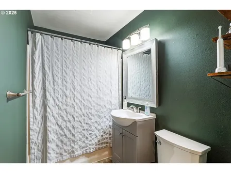 664 NE Grant Street Hillsboro OR 97124