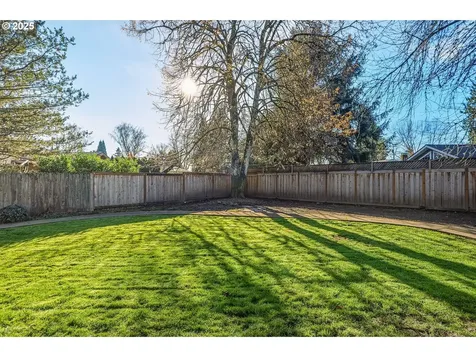 664 NE Grant Street Hillsboro OR 97124