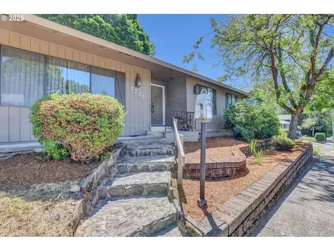 1730 SE Paloma Avenue Gresham OR 97080