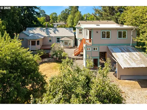 11105 NE Siskiyou Street Portland OR 97220