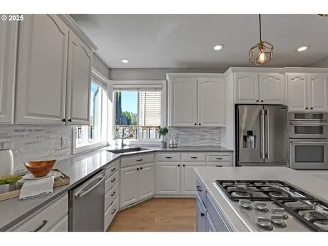 14140 NW Falconridge Lane Portland OR 97229