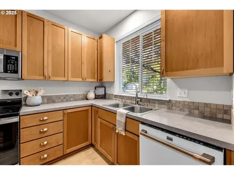 19724 SE 35th Way Camas WA 98607