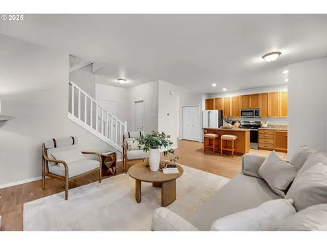 19724 SE 35th Way Camas WA 98607
