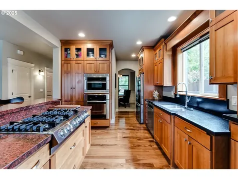 2580 Crowther Drive Eugene OR 97404