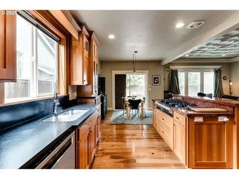 2580 Crowther Drive Eugene OR 97404