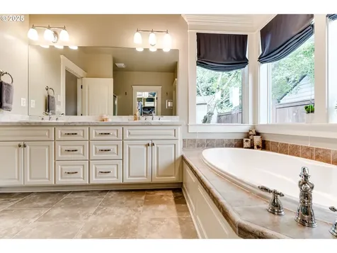 2580 Crowther Drive Eugene OR 97404