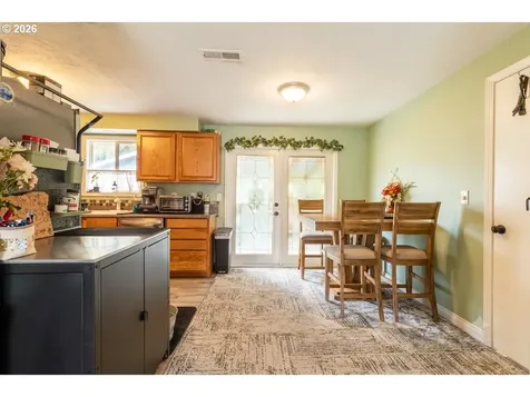 109 Oak Street Amity OR 97101