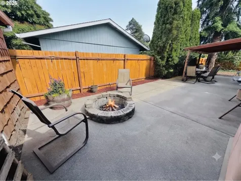 109 Oak Street Amity OR 97101
