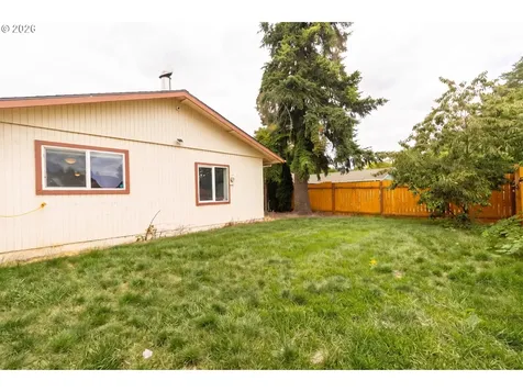 109 Oak Street Amity OR 97101
