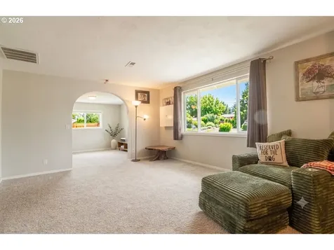 109 Oak Street Amity OR 97101