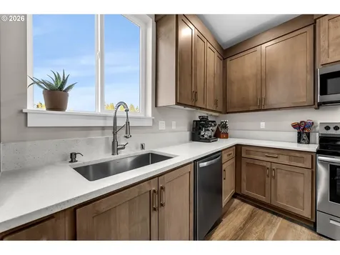 3611 NE Minnehaha Street Vancouver WA 98661