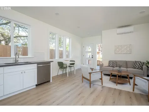 101 NE 78th Avenue Portland OR 97213