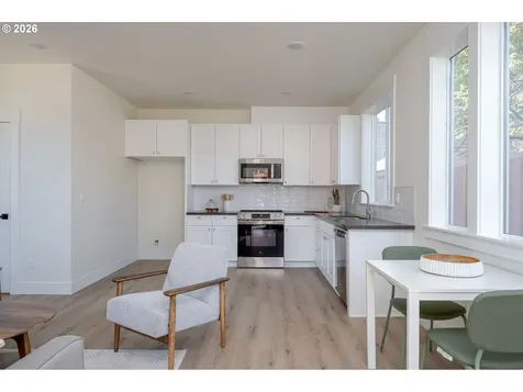 101 NE 78th Avenue Portland OR 97213