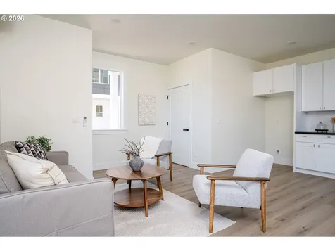 101 NE 78th Avenue Portland OR 97213