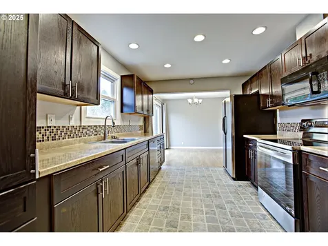 4720 SE 118th Avenue Portland OR 97266