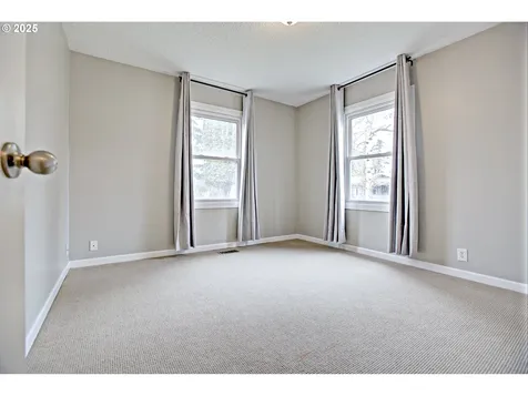 4720 SE 118th Avenue Portland OR 97266