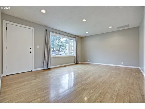 4720 SE 118th Avenue Portland OR 97266