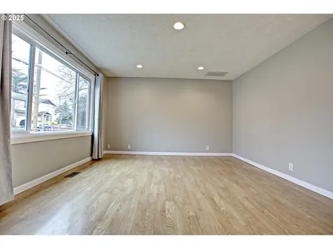 4720 SE 118th Avenue Portland OR 97266