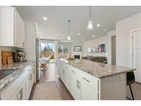1734 N Hyssop Street Canby OR 97013