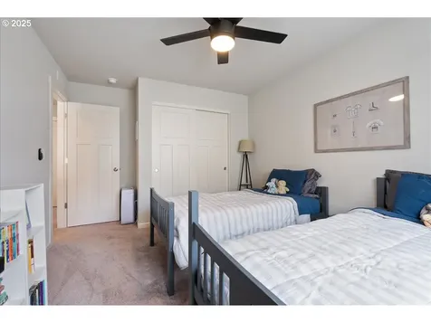 1734 N Hyssop Street Canby OR 97013