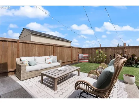 1734 N Hyssop Street Canby OR 97013
