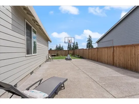 1734 N Hyssop Street Canby OR 97013