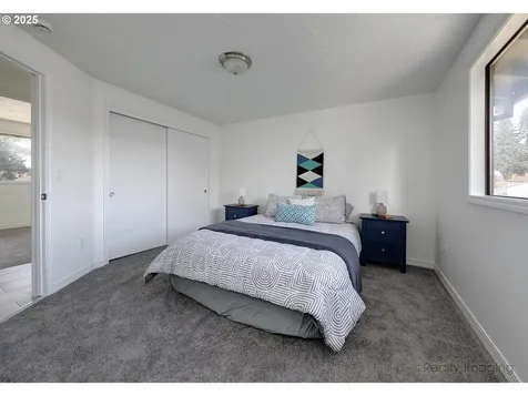 18100 Weaver Court Sandy OR 97055