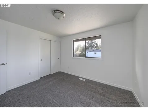18100 Weaver Court Sandy OR 97055
