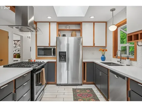 5383 SE Malden Drive Portland OR 97206