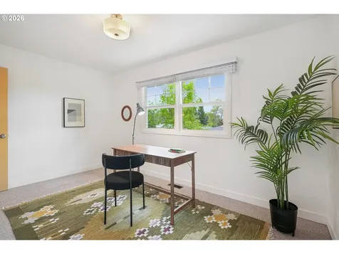 5383 SE Malden Drive Portland OR 97206