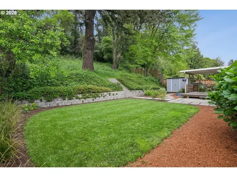 5383 SE Malden Drive Portland OR 97206
