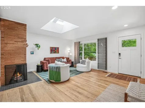 5383 SE Malden Drive Portland OR 97206