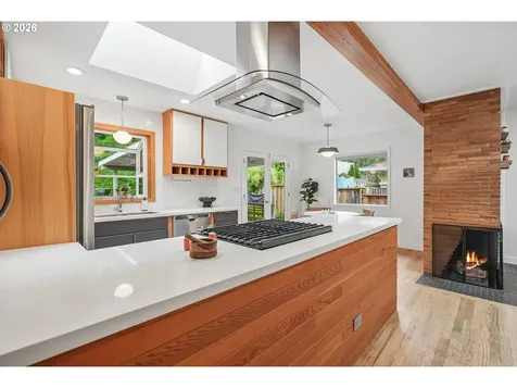 5383 SE Malden Drive Portland OR 97206