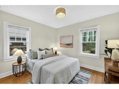 728 SE 55th Avenue Portland OR 97215