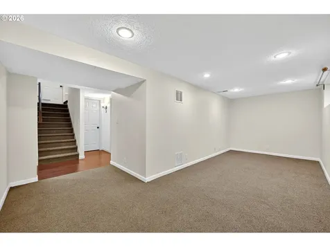 728 SE 55th Avenue Portland OR 97215