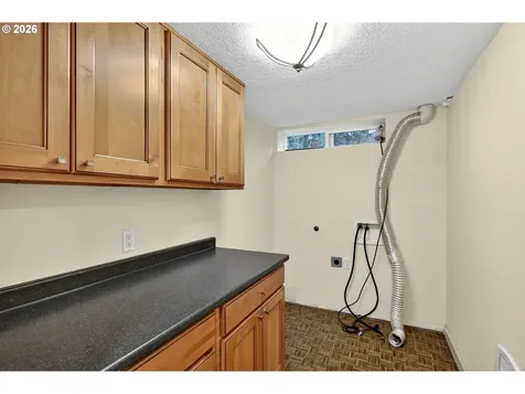 728 SE 55th Avenue Portland OR 97215