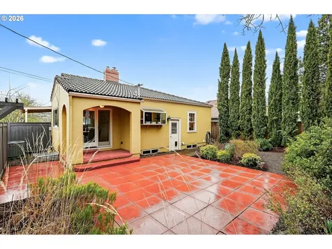 728 SE 55th Avenue Portland OR 97215