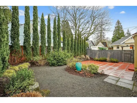 728 SE 55th Avenue Portland OR 97215