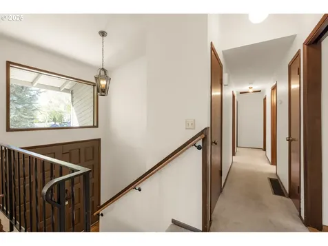 11895 SW Robbins Drive Beaverton OR 97008