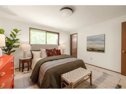 11895 SW Robbins Drive Beaverton OR 97008
