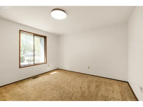 11895 SW Robbins Drive Beaverton OR 97008
