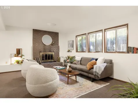 11895 SW Robbins Drive Beaverton OR 97008
