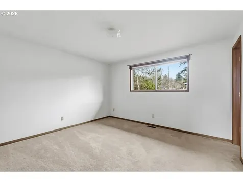 7080 SW Royal Oak Court Portland OR 97223