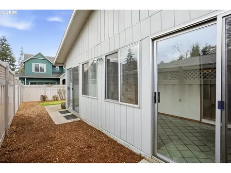7080 SW Royal Oak Court Portland OR 97223