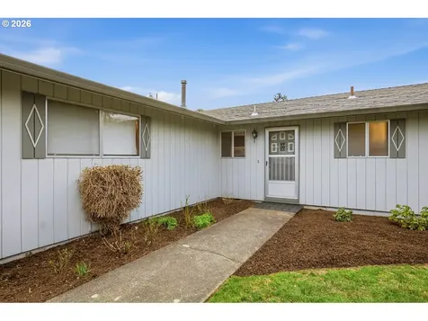 7080 SW Royal Oak Court Portland OR 97223