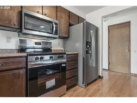 7080 SW Royal Oak Court Portland OR 97223