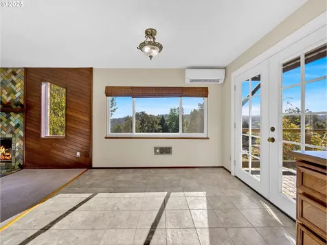 1870 Hemlock Street West Linn OR 97068