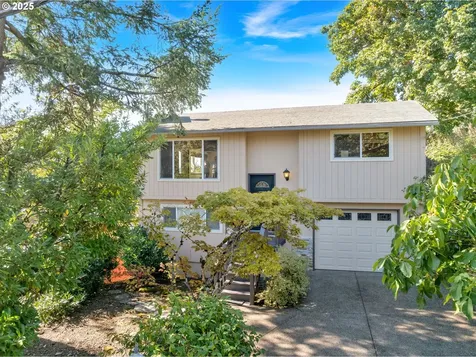 1870 Hemlock Street West Linn OR 97068