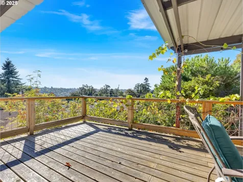 1870 Hemlock Street West Linn OR 97068