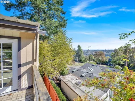 1870 Hemlock Street West Linn OR 97068